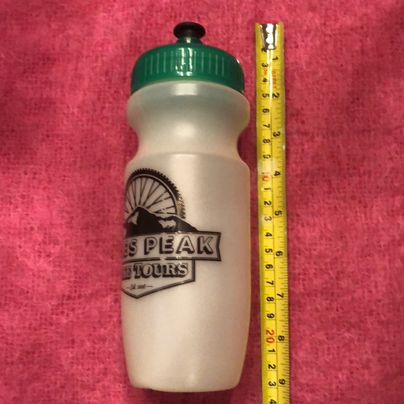 🚴‍♀️ Pike’s Peak Bike Tours souvenier lightweight boa free plastic water bottle - Picture 7 of 7